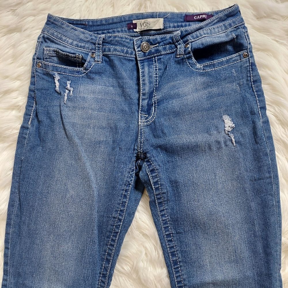 ‎Vigoss Distressed Capri jeans